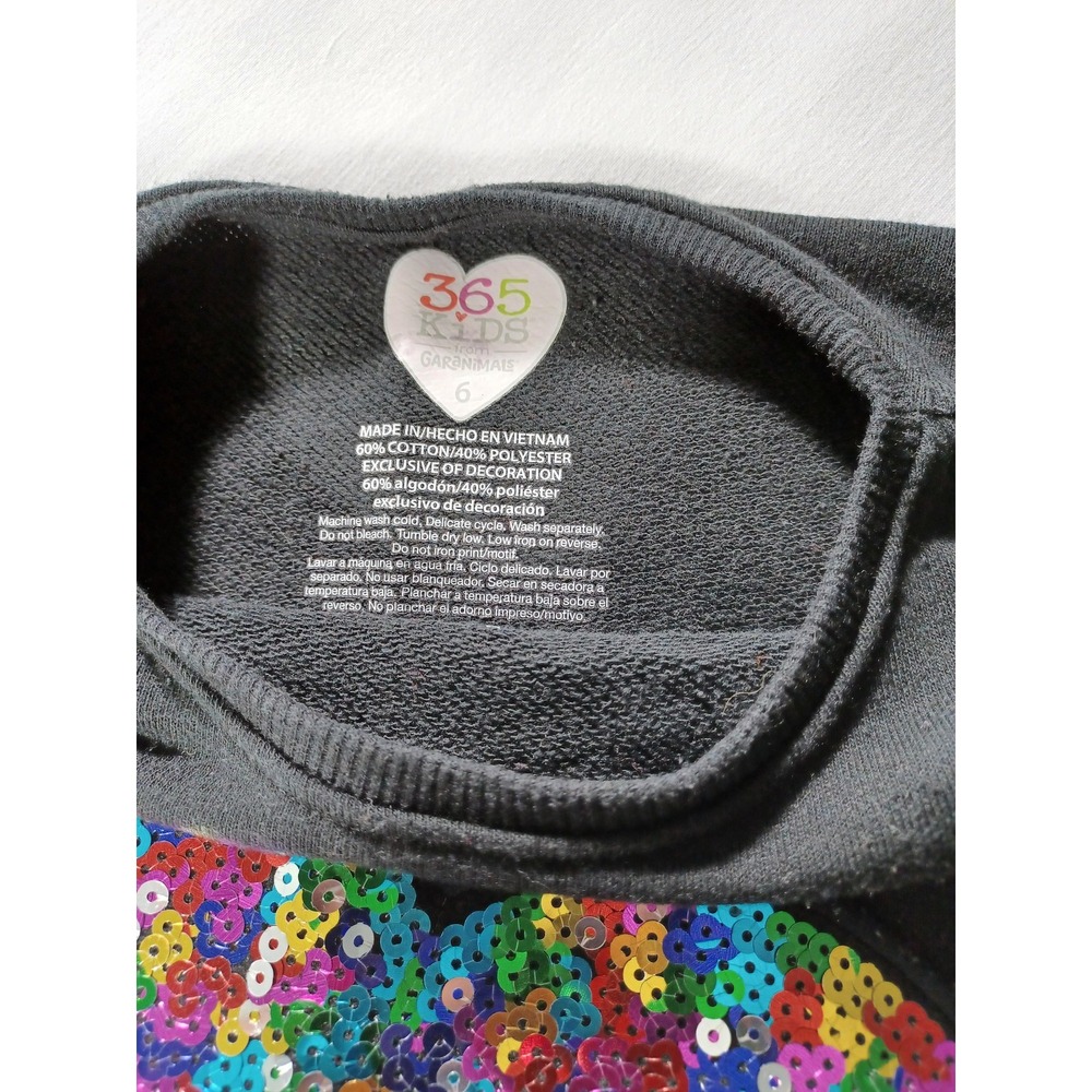 365‎ Kids by Garanimals Sweatshirt Girls 6 Black All Heart Sequin Patch Pullover - Picture 3 of 5